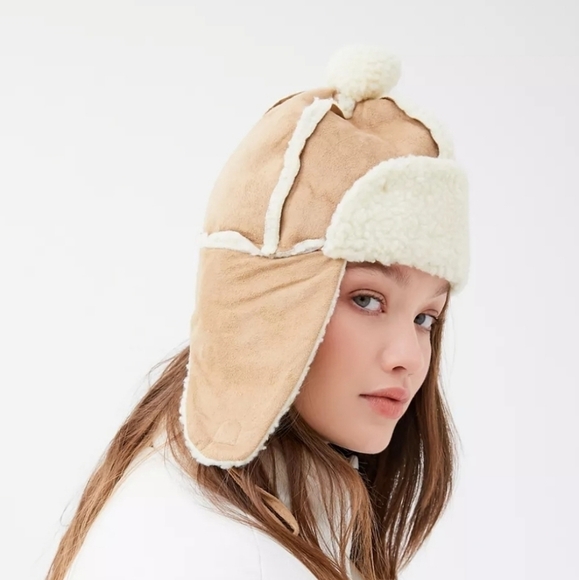 NWT | UO Sherpa Trapper Hat - Picture 2 of 2